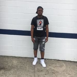 Meet your Posher, Devin